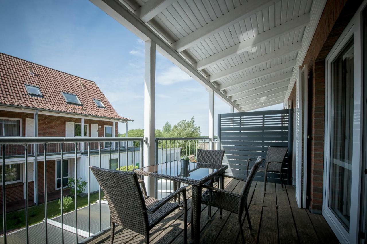 Ferienzentrum Yachthafen Рехлин Екстериор снимка